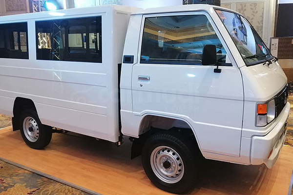 Mitsubishi-L300
