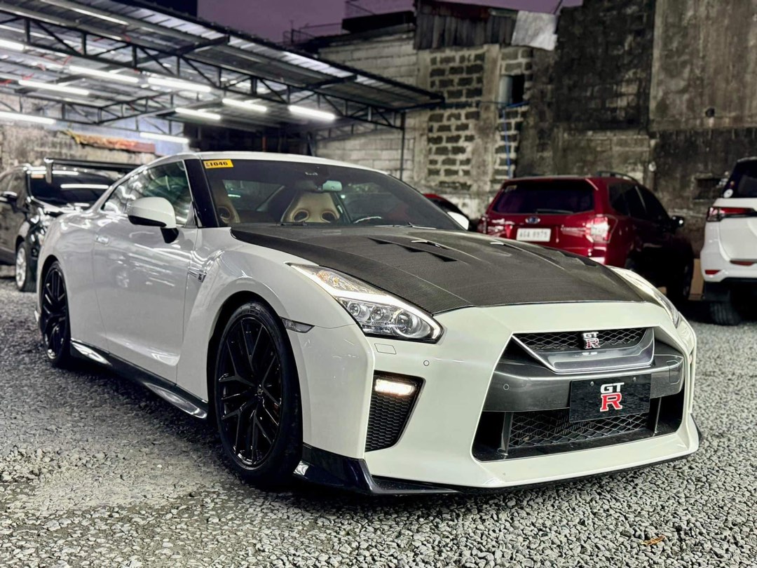 Nissan-GTR